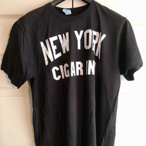 Brand new New York Cigar Inn t-shirt